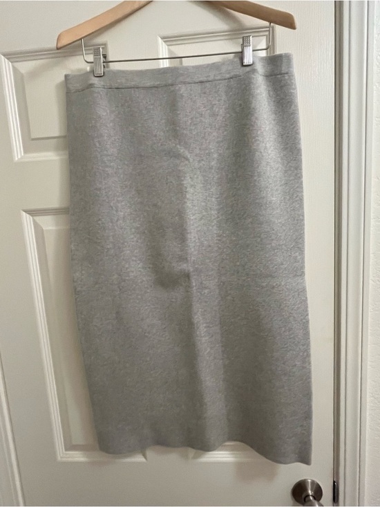 Dresses & Skirts - Sleek Light Gray Midi Pencil Skirt